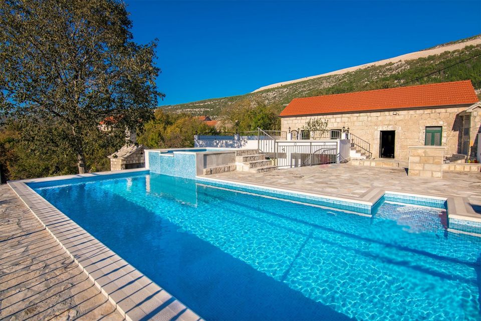 Stipanovi Dvori • Private Pool • Getaway • Party allowed