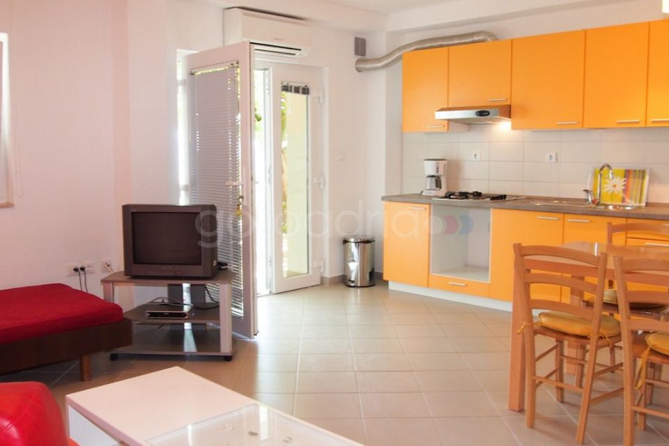 Apartman na plaži Ljubica VIII