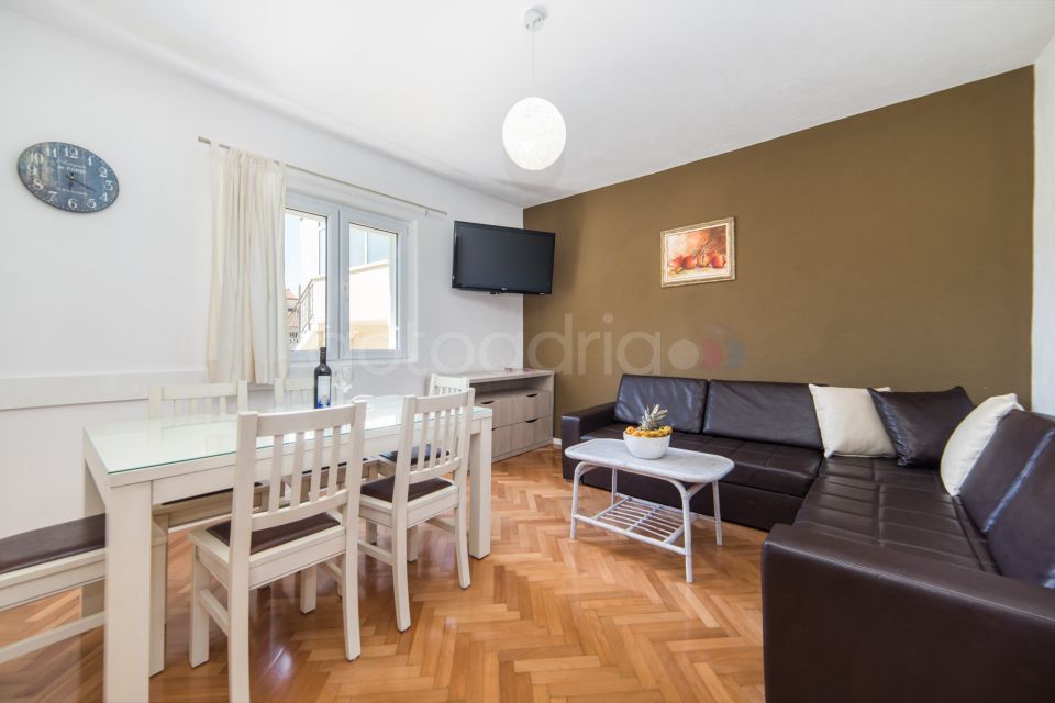 Apartman u centru Dolore I