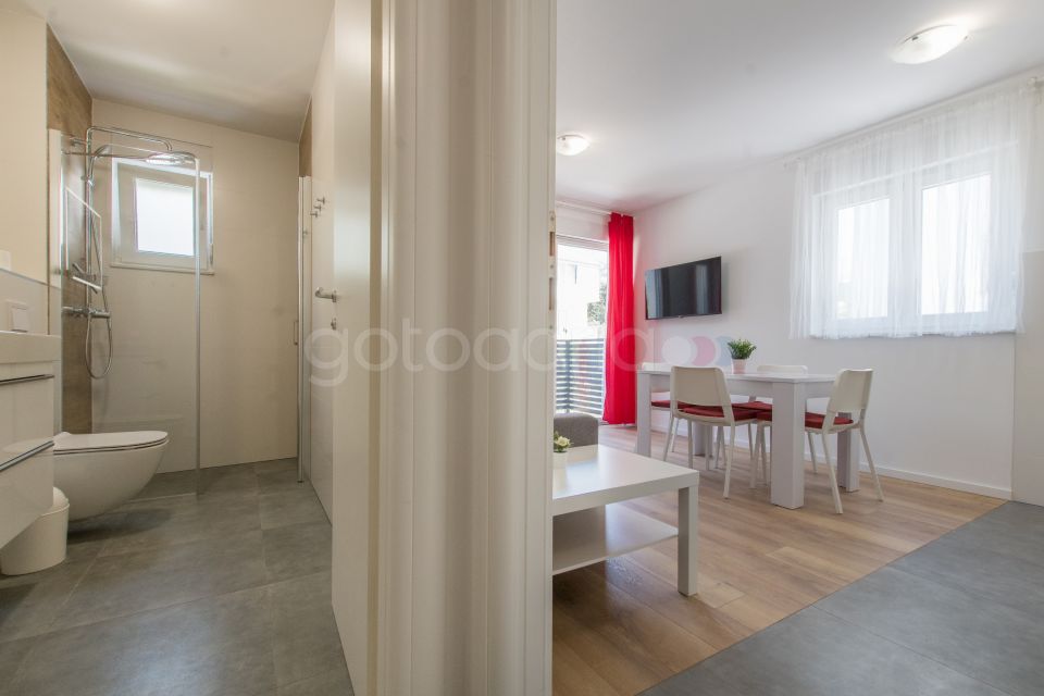 Apartman s balkonom Pezze III