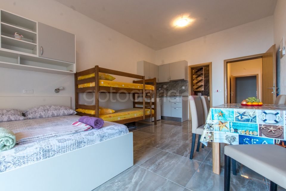 Apartman s pogledom Zoe VIII L