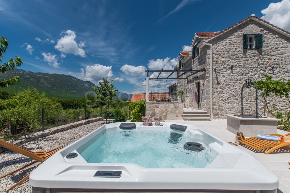 Villa Le Adria • Hot Tub • Free Beach Parking