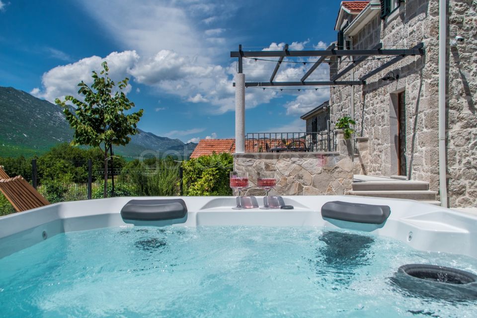 Villa Le Adria • Hot Tub • Free Beach Parking