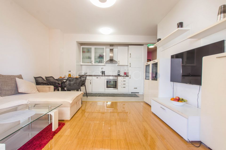 Barbin apartment in center