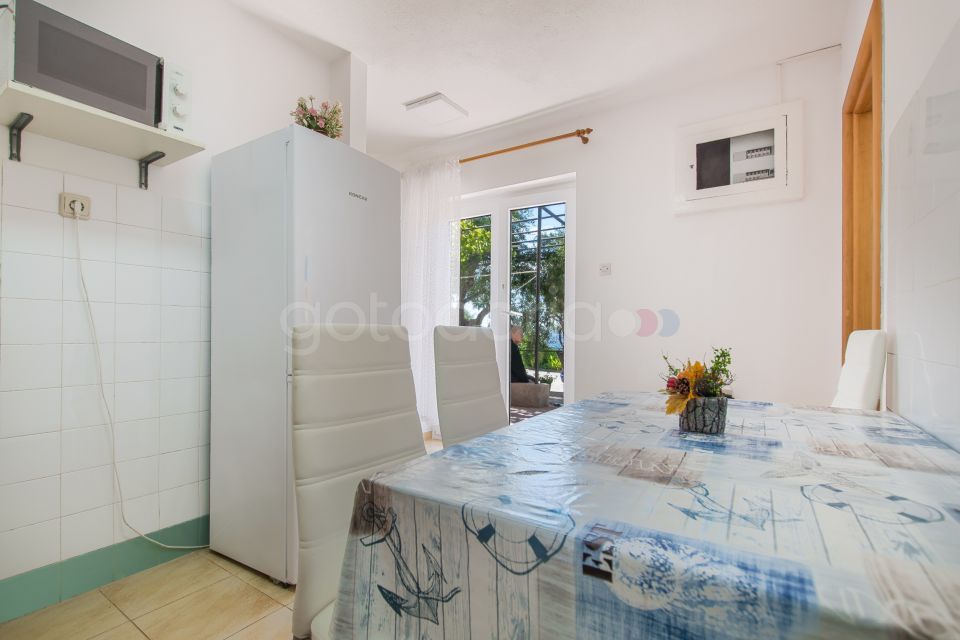 Apt near the beach Jagodia I