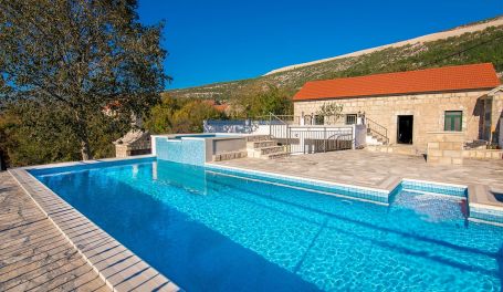 Stipanovi Dvori • Private Pool • Getaway • Party allowed