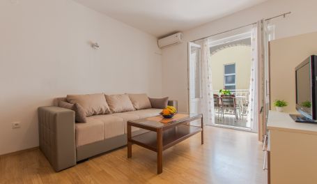 Apartman Rose IV