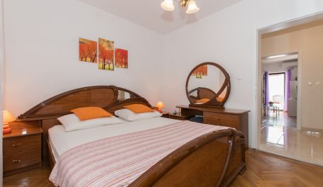 Apartman Rose VIII 