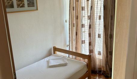 Apartman u centru Dolore II 