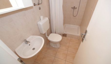 Apartman u centru Tonka I