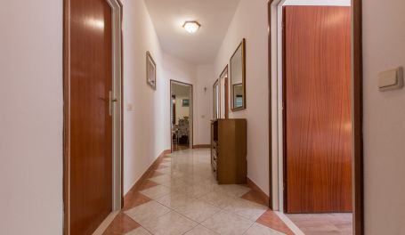 Apartment Ruzze I