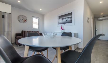 Apartman Leana VI