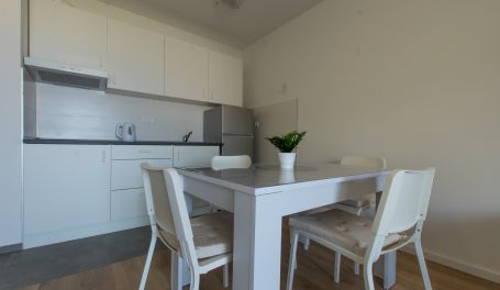 Apartman s balkonom Pezze I