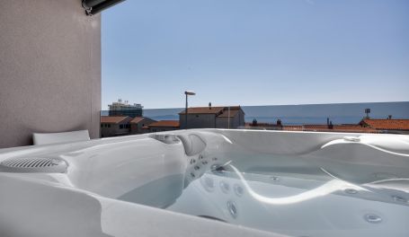 Dolce Vita Apt Jacuzzi