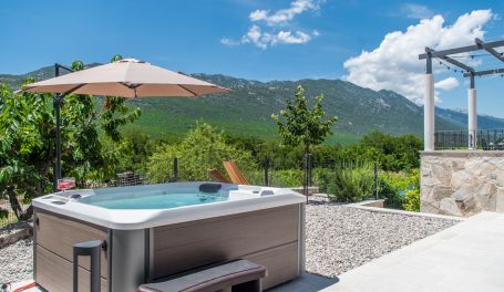 Villa Le Adria • Hot Tub • Free Beach Parking